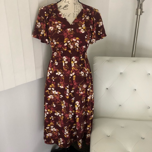 [🔆2 for $30🔆] NWT Isabel & Ingrid Floral V-Neck Maternity Dress - Picture 2 of 11